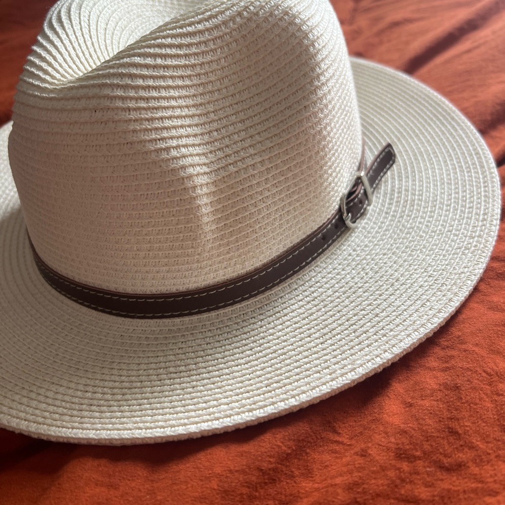 Stylish Cream Fedora Hat with Brown Band